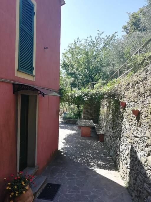 Quiet And Cozy Home With Wi-Fi Casa Prearino ヴェルナッツァ エクステリア 写真