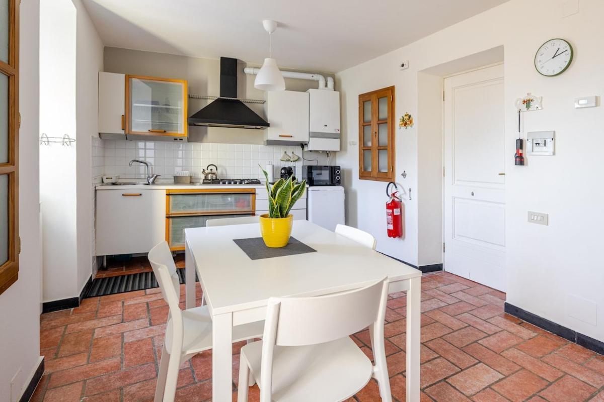 Quiet And Cozy Home With Wi-Fi Casa Prearino ヴェルナッツァ エクステリア 写真